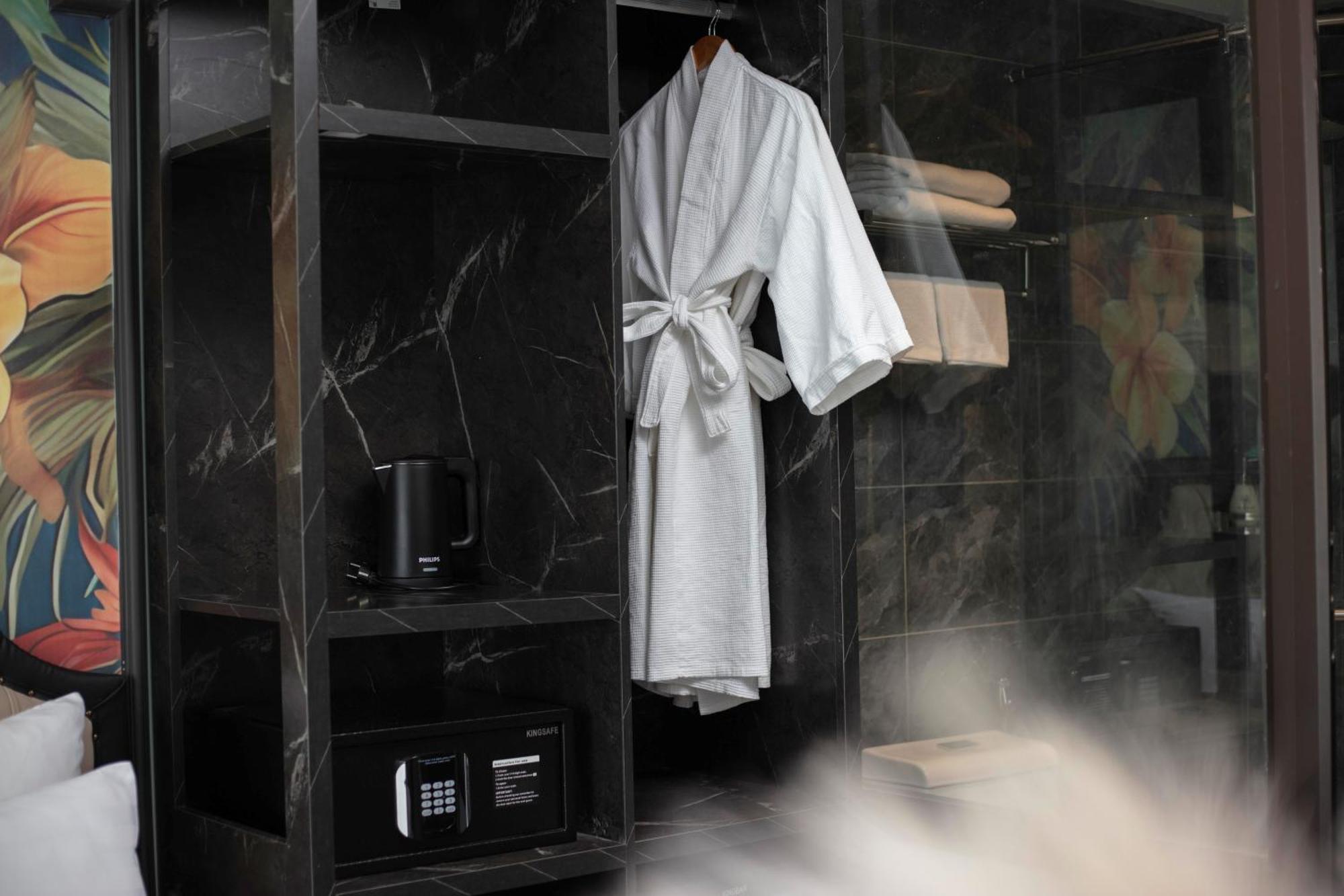 Amica Premier Hotel And Travel — Photos 3